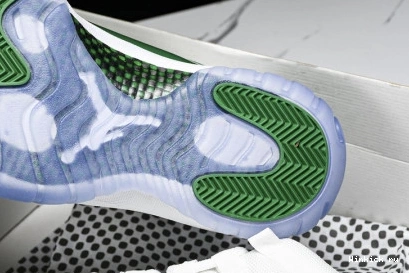 11 Jordan Air high 1205